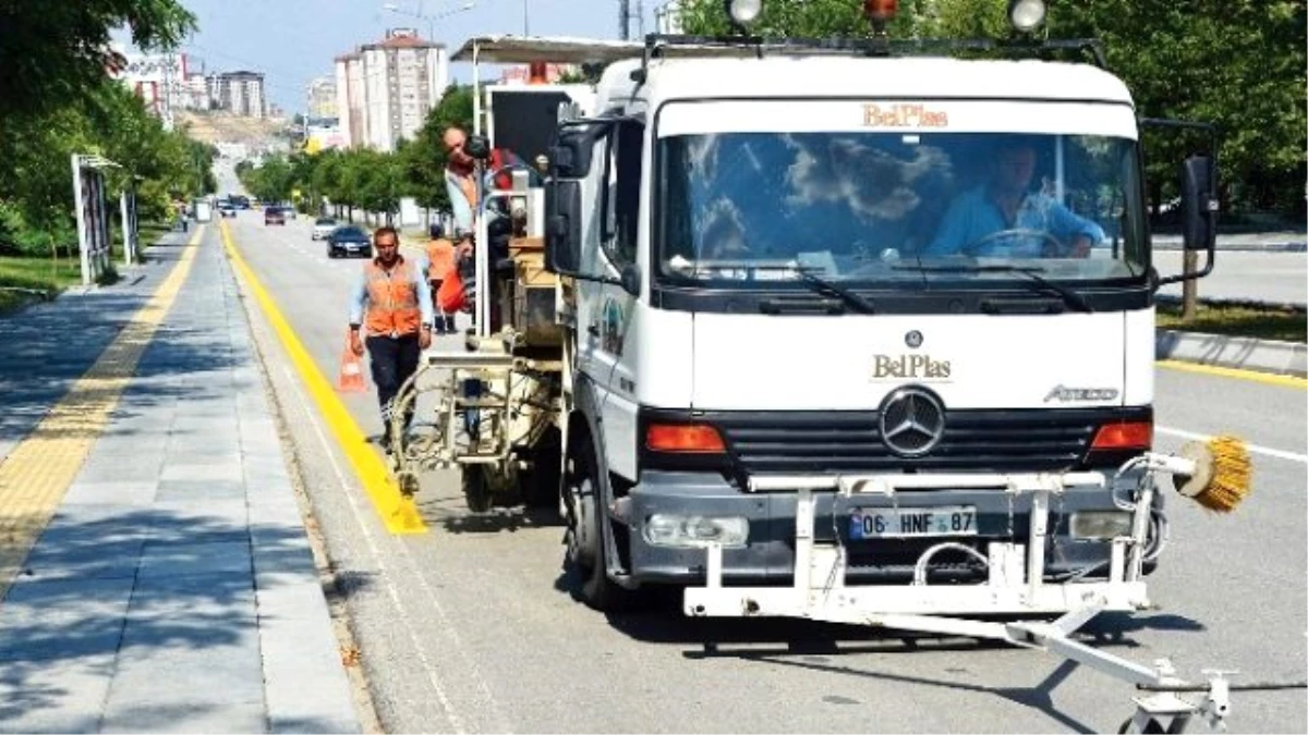 Başkent\'te 6 Bin Kilometre Yol Çizgisi