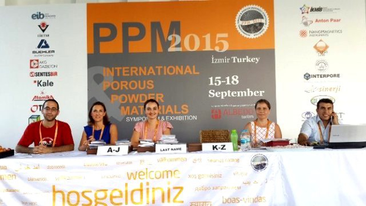 Çeşme\'de Gözenekli ve Toz Maddeler Sempozyumu