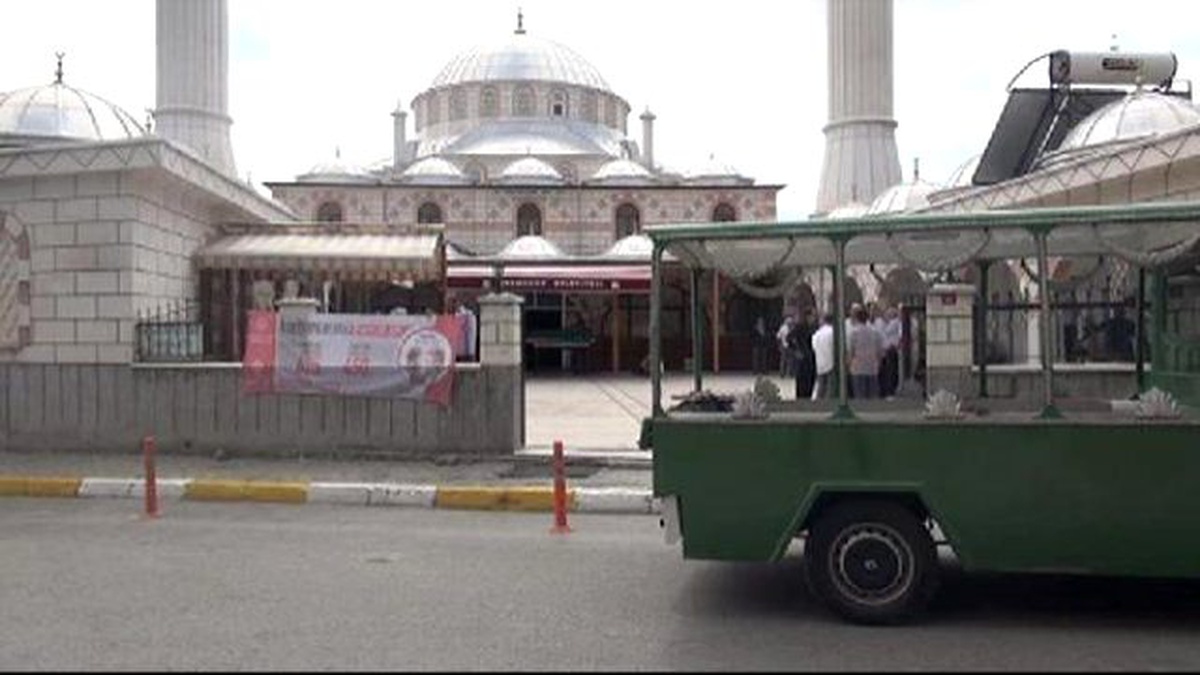 Eski Eşi Tarafından Öldürülen Kadın Toprağa Verildi