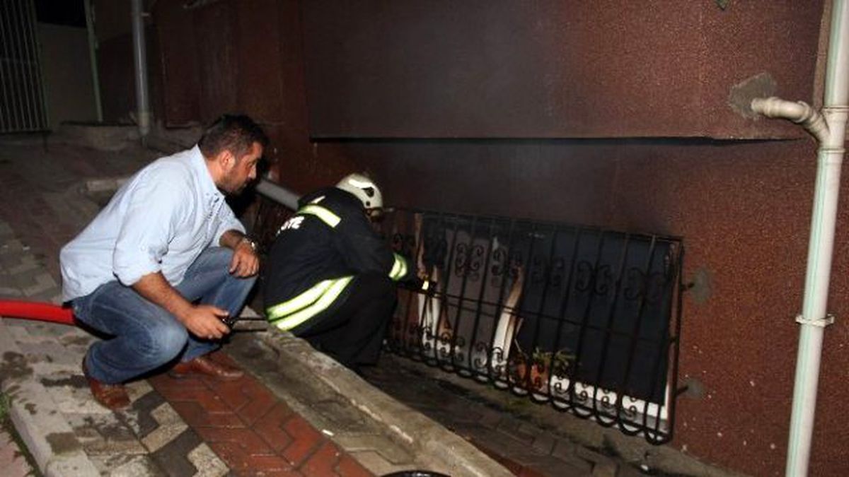 Evini Yakan Şahsı Kurtarmak İsteyen 2 Polis Zehirlendi