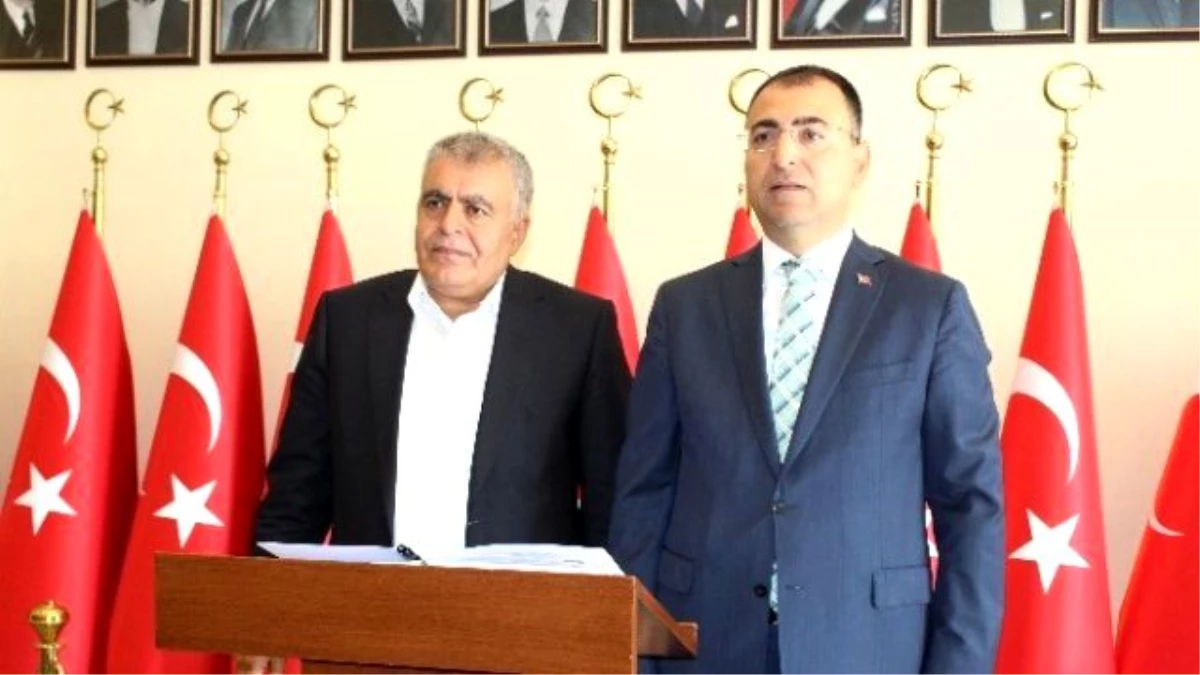 Kalkınma Bakanı Doğan, İzmir Valisi Toprak\'ı Ziyaret Etti