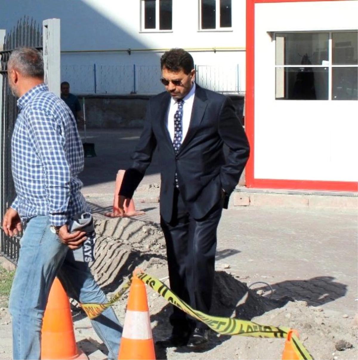 Kayseri\'deki Paralel Yapı Operasyonu Çerçevesinde İki İş Adamı Aranıyor