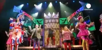 Kinky Boots' Müzikali Londra'da Sanatseverlerle Buluştu