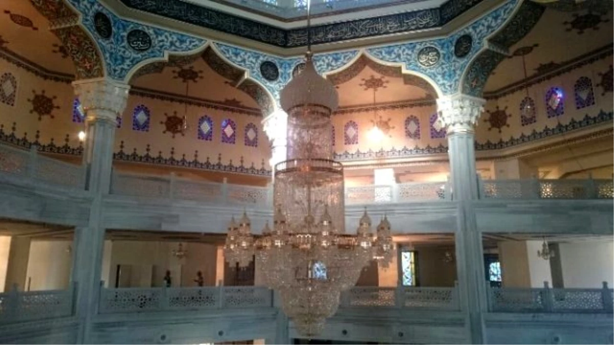 Moskova Merkez Camii 23 Eylül\'de İbadete Açılacak