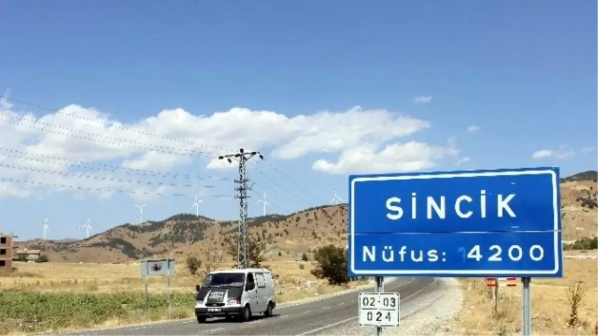 Şampiyon İlçe Kendi Adayı Sait Aybak\'ı İstiyor