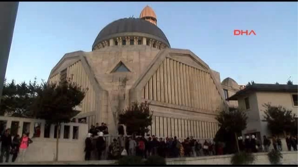 Sığınmacıların Otogardaki Bekleyişi Sürüyor