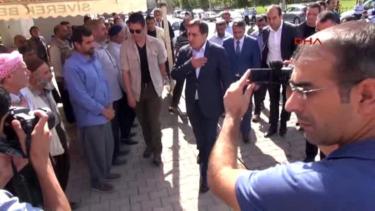 Vali Küçük, Şehit Polisin Taziyesine Katıldı