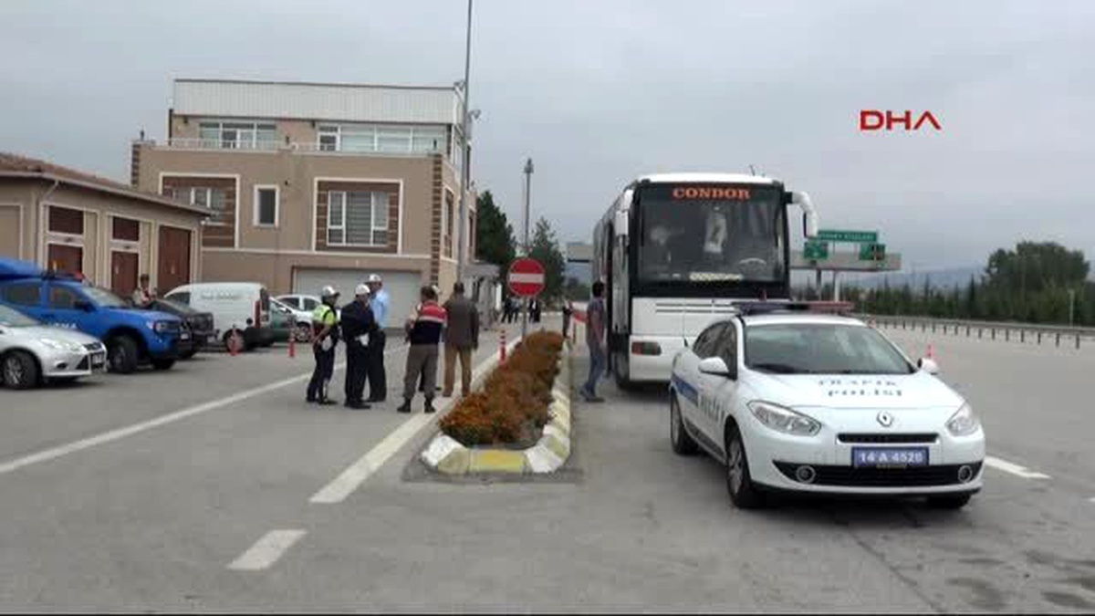Bolu - Mültecilere Jandarmadan Sabah Kahvaltısı
