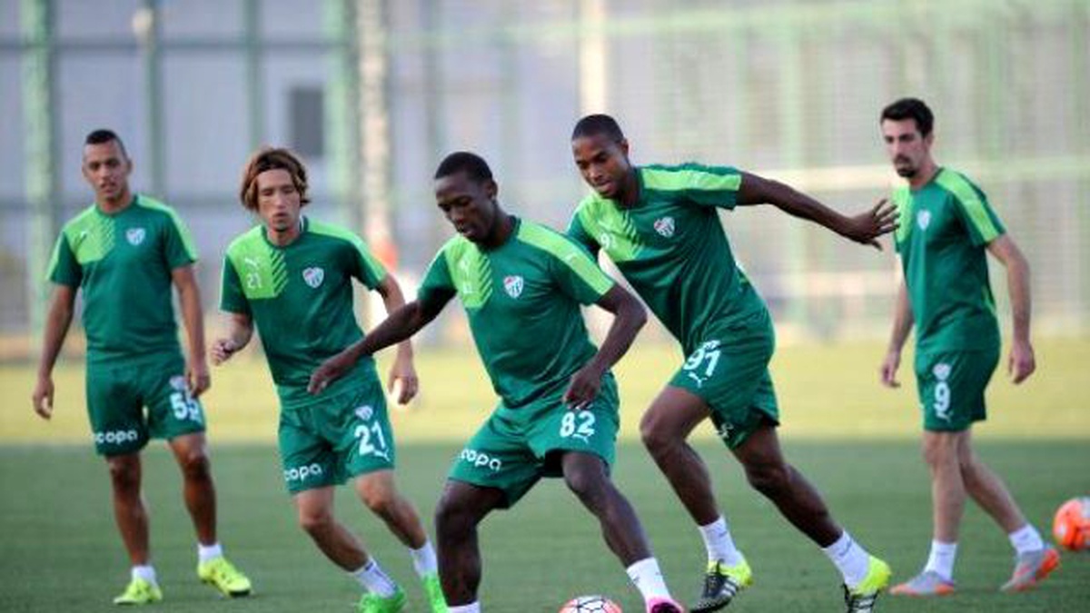 Bursaspor\'da Fenerbahçe\'ye Bileniyor