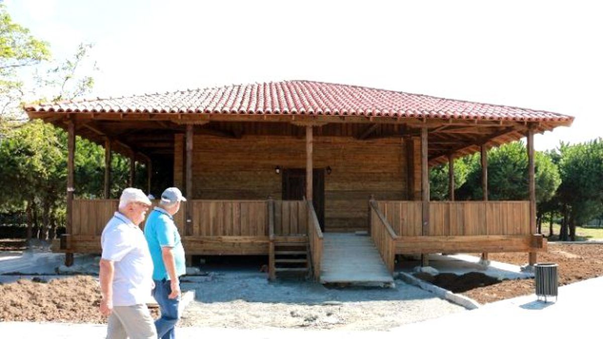 Çivisiz Mescit