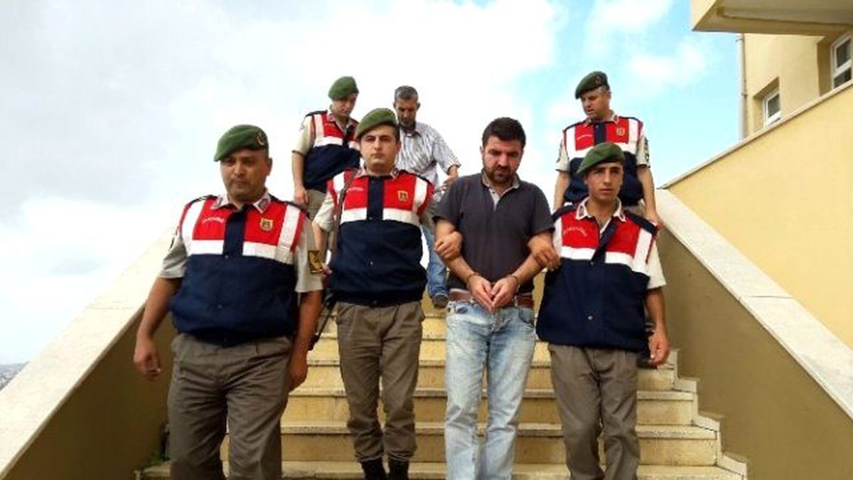 İzmit\'te Uyuşturucu Satıcılarına Jandarma Darbesi