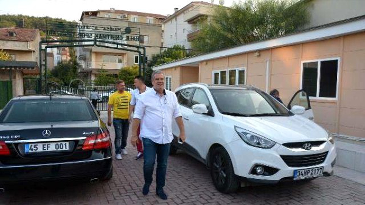 Manisa Büyükşehir Belediysepor Teknik Direktör Eriş ile Anlaştı