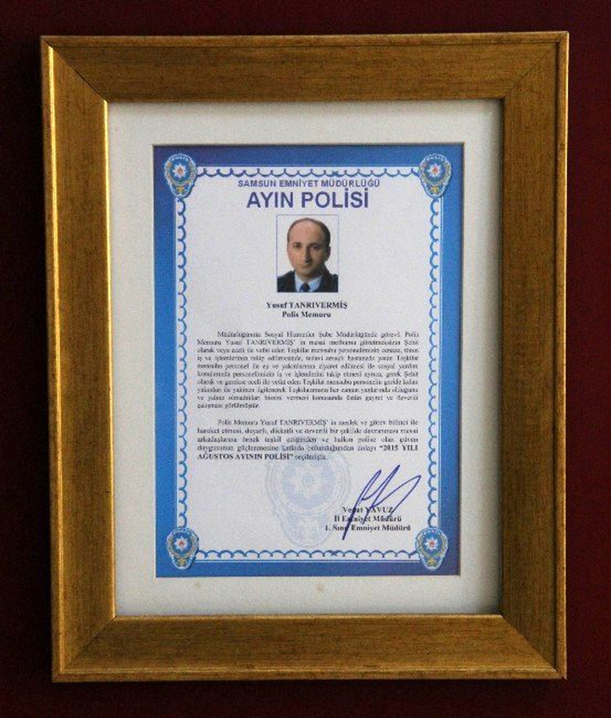 Meslektaşlarının Zor Günlerinde Yanında Olan Polis Ayın Polisi Seçildi