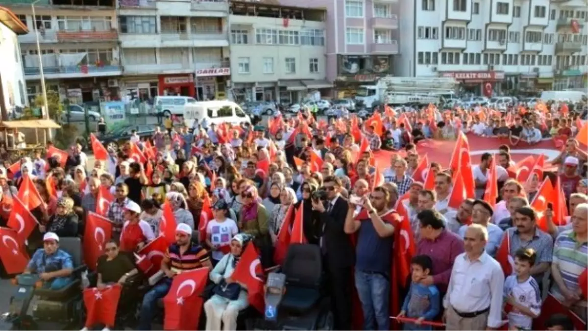 Niksar\'da "Teröre Hayır, Kardeşliğe Evet" Yürüyüşü