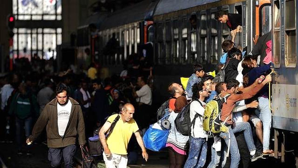 Slovenya Schengen'i Askıya Aldı