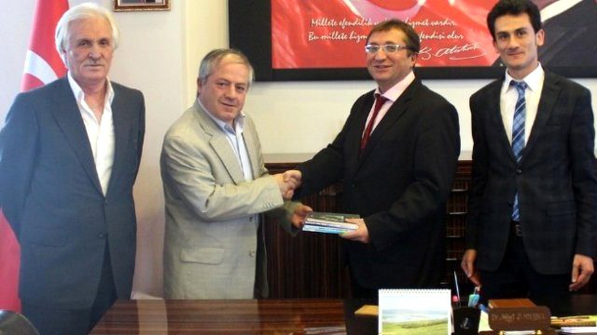 Tyb Erzurum Şubesi\'nden Yakutiye Kaymakamı Helvacı\'ya Hayırlı Olsun Ziyareti