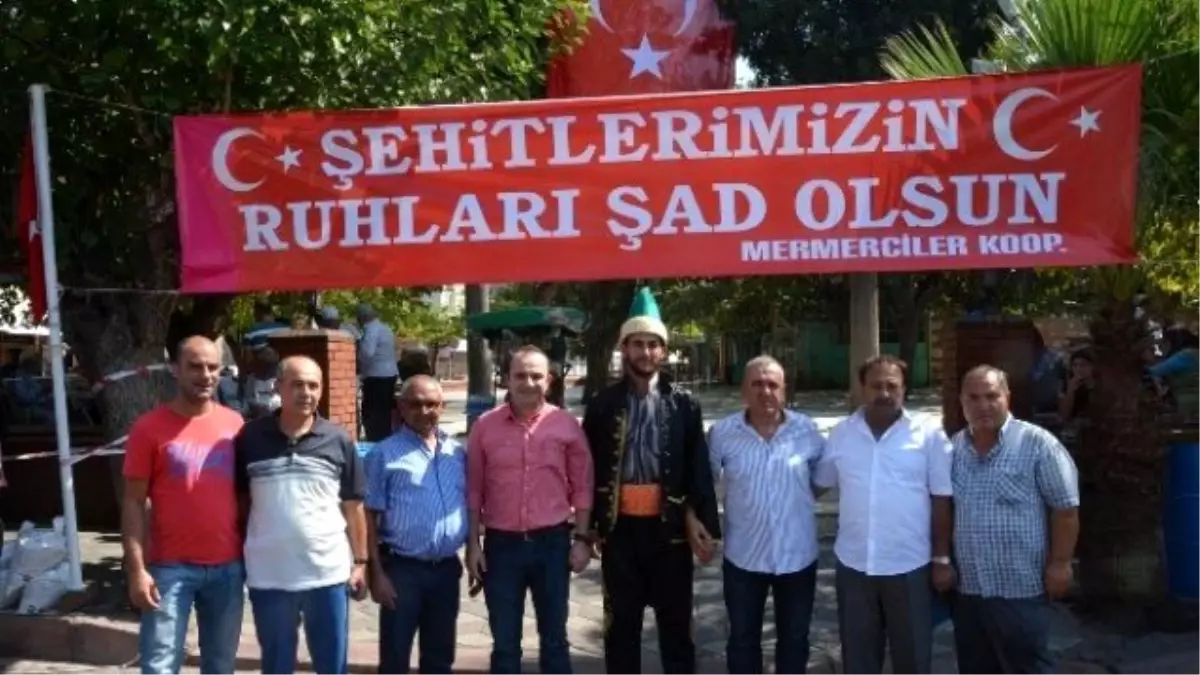 Akhisar Mermerciler Kooperatifi Şehitleri Unutmadı