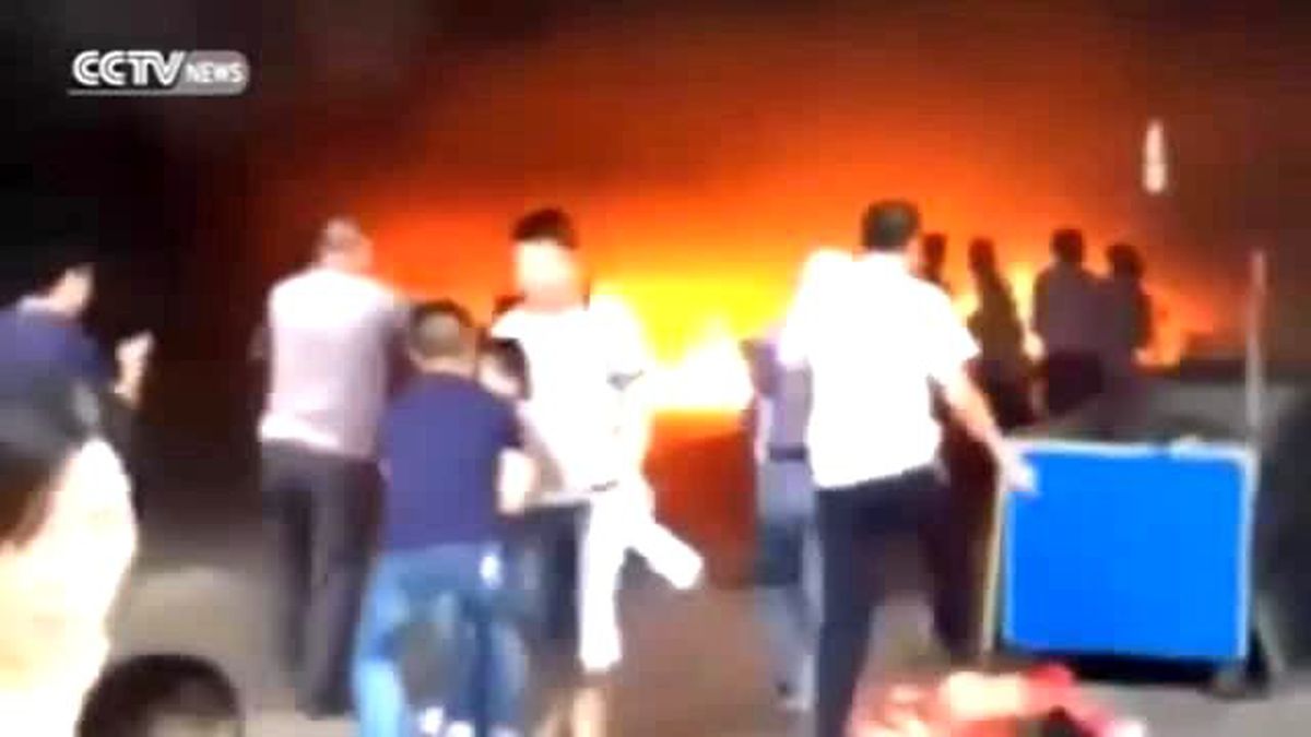 Anaokulunda Çocukları Alevlerden Kurtarmak İçin Pencereden Attılar