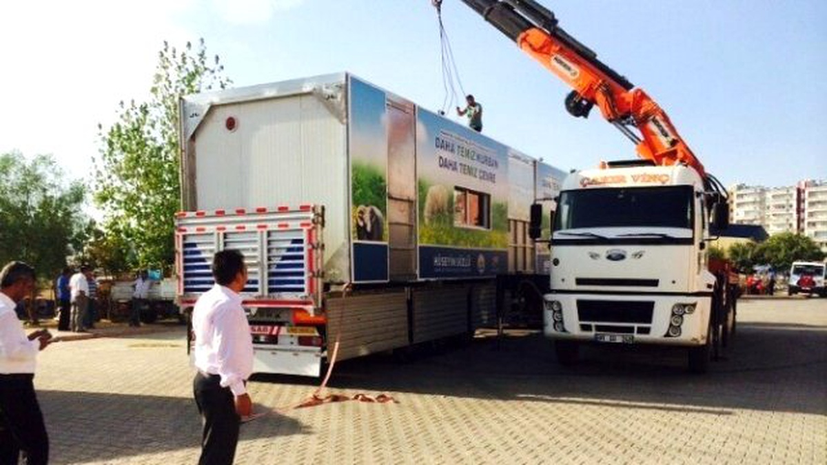 Büyükşehir\'den Ücretsiz Seyyar Kurban Kesimhanesı Hizmeti