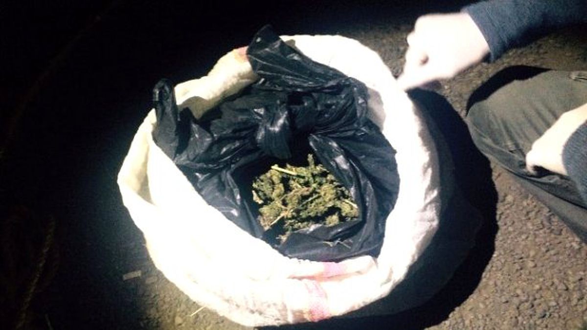 Kars\'ta 2 Kilo Esrar Ele Geçirildi