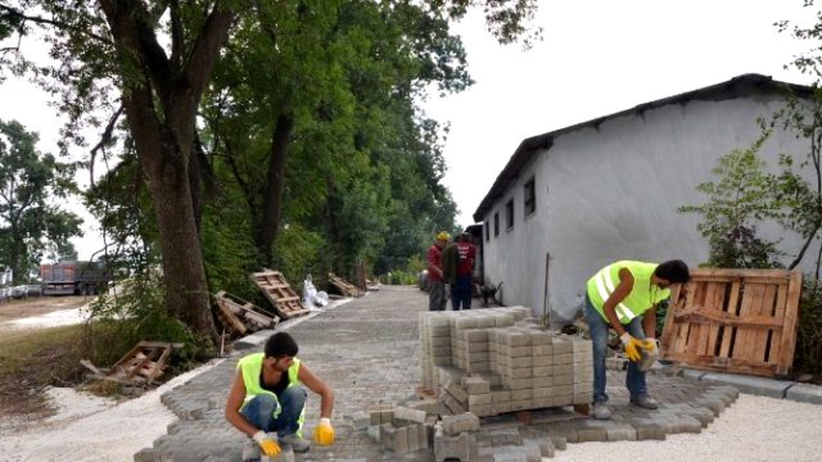Kartepe Mezarlık Yolu Yenilendi