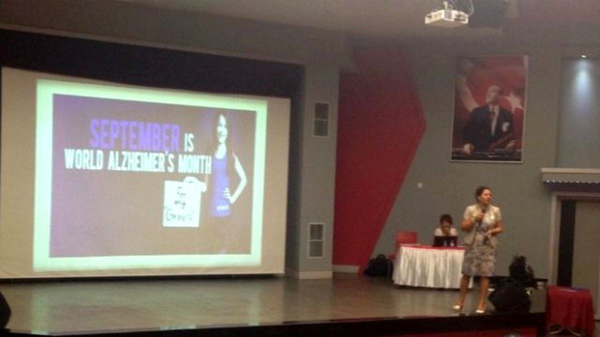 Manisa Unutmasın\' Alzheimer Bilinçlendirme Toplantısı Yapıldı