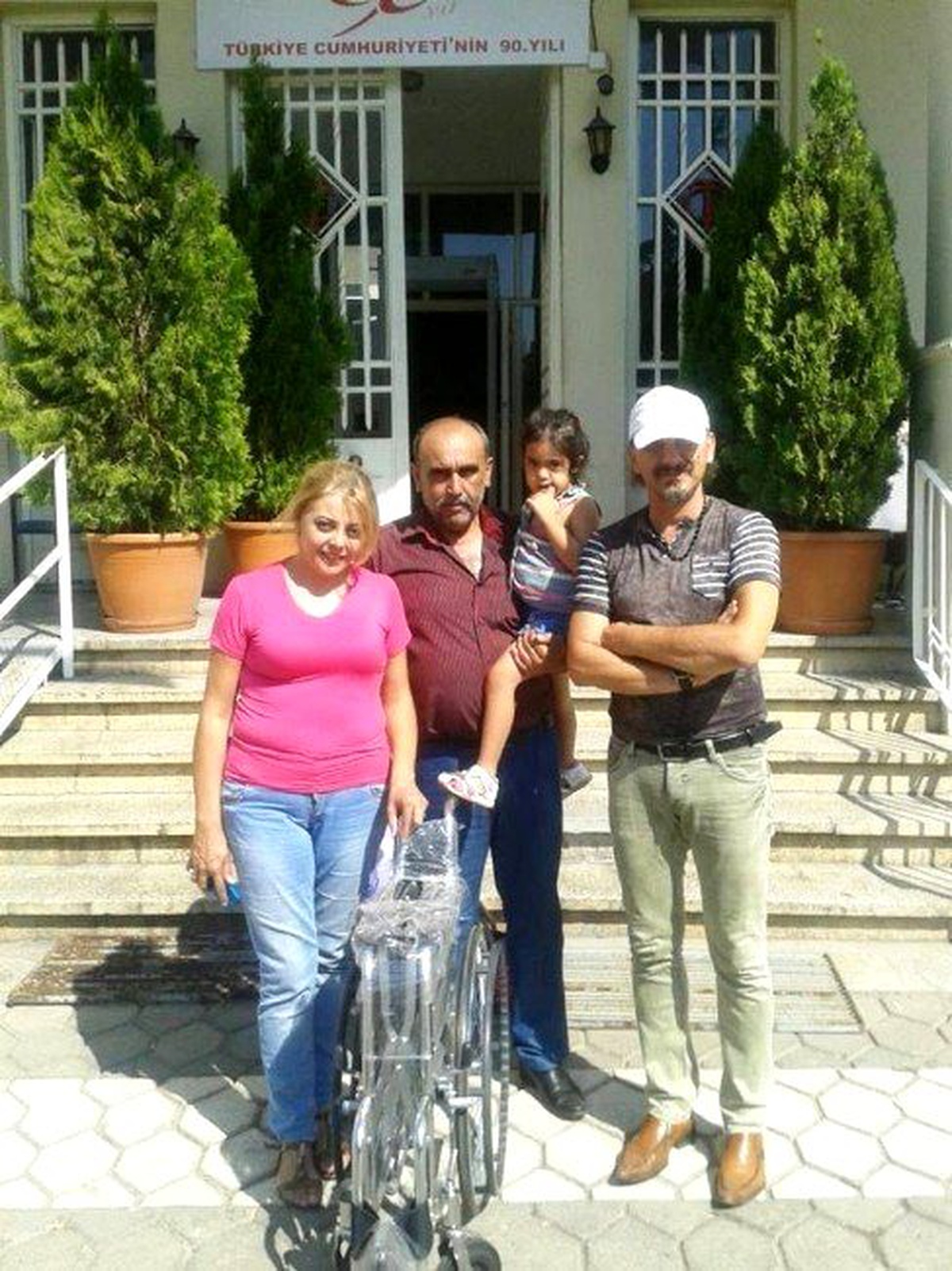 Ödemiş Emniyeti\'nden Komşu İlçelere Tekerlekli Sandalye Desteği