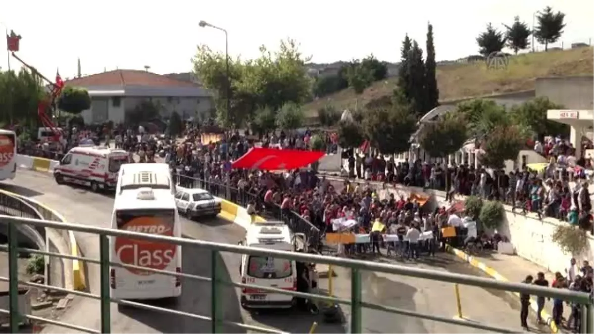 Sığınmacıların Bayrampaşa Otogarındaki Bekleyişi
