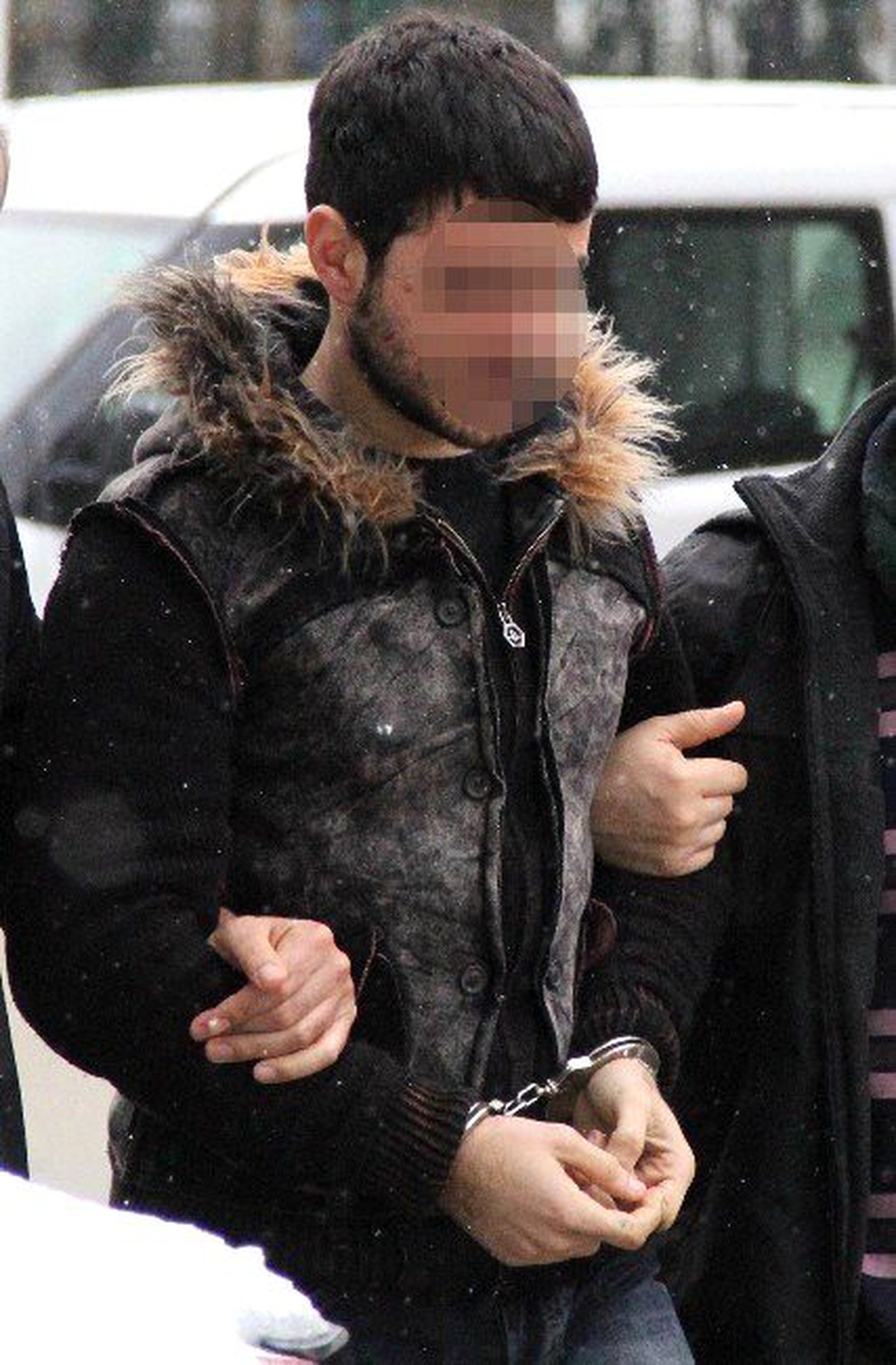 Uyuşturucuyla Yakalanan Genç Tutuklandı