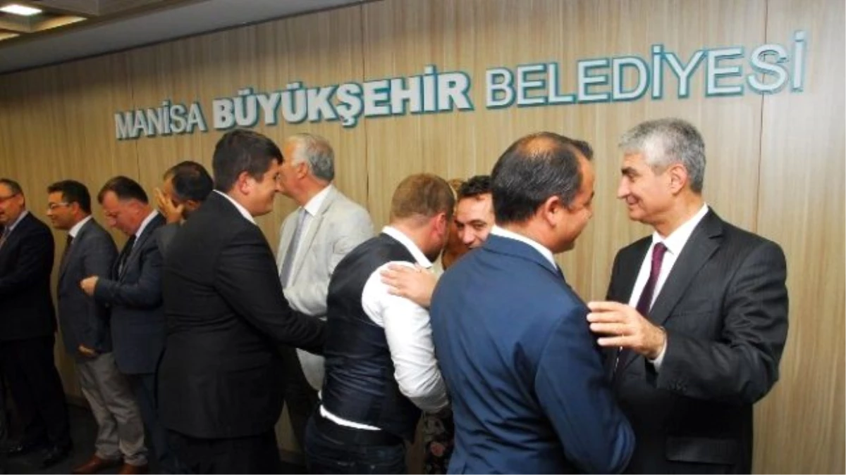 Yeni Hizmet Binasında İlk Bayramlaşma