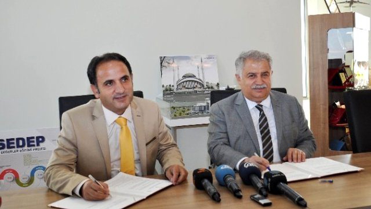 Ytb ile Neü Arasında Sosyal Bilimler Kongresi Protokolü İmzalandı