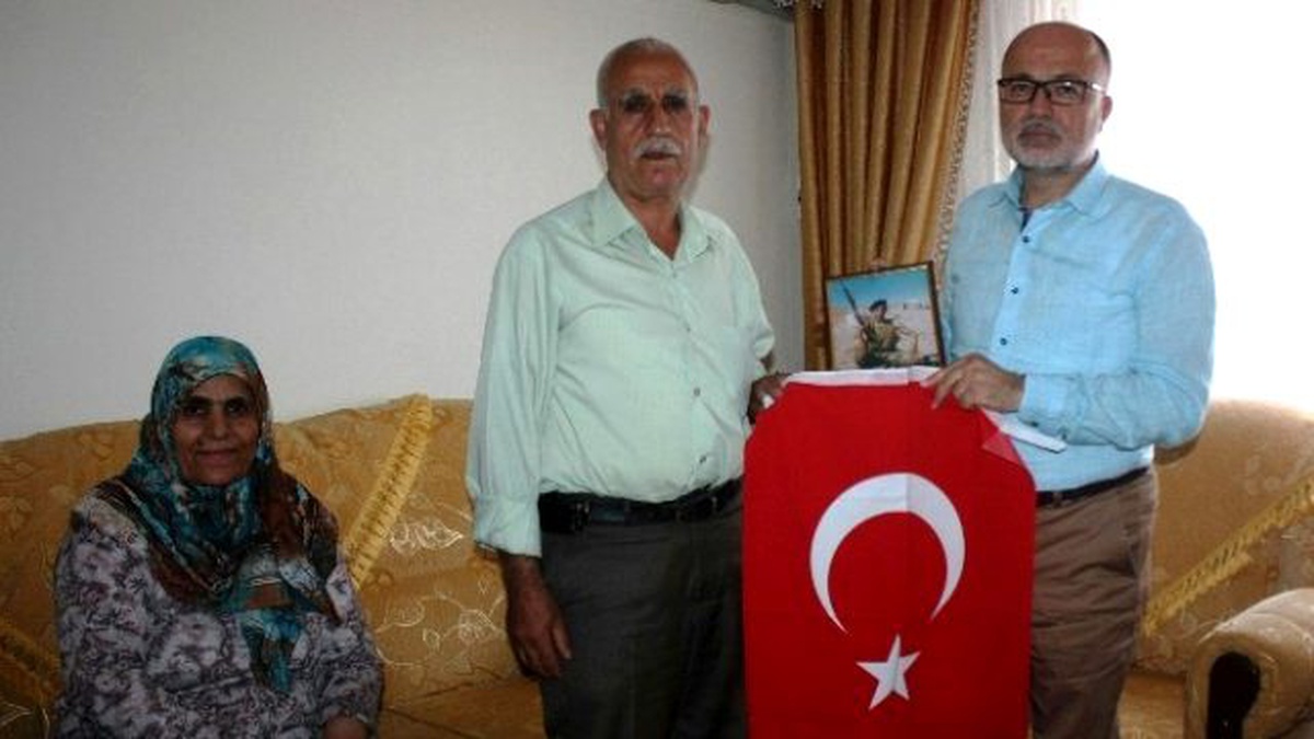 AK Parti Osmangazi Teşkilatından Şehit Ailesine Ziyaret