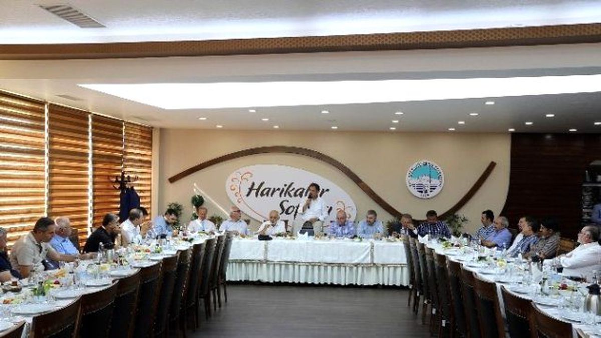 Başkan Çelik Gönüllü Kültür Teşekkülleri\'nin Kahvaltısına Katıldı