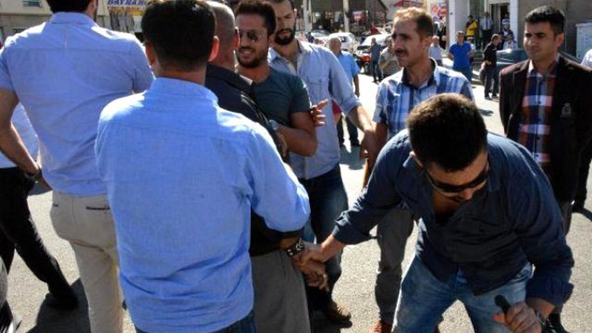Erzurum\'da \'Şizofren\' Alarmı! Polislere Özel Talimat Verildi