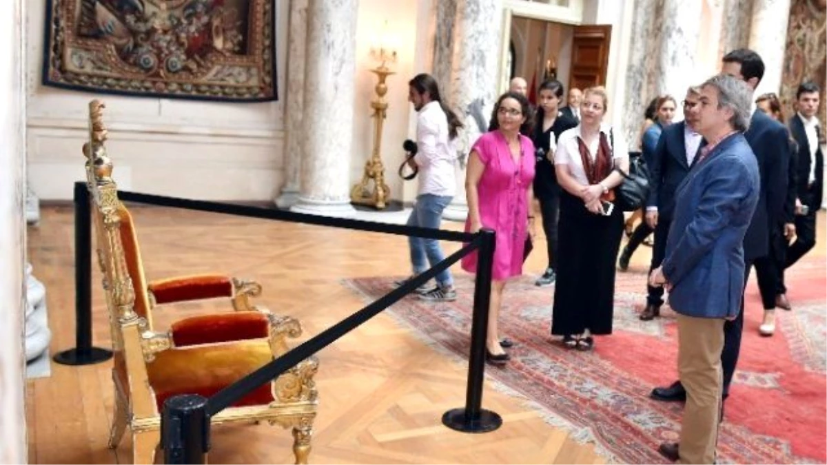 Fransız Sarayı Kapılarını 1 Günlüğüne Ziyaretçilere Açtı