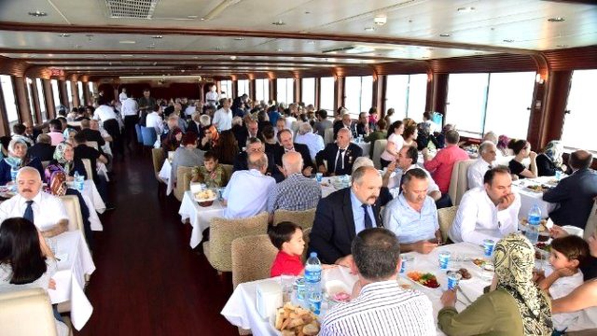 Gaziler ve Şehit Yakınlarına Deniz Gezisi