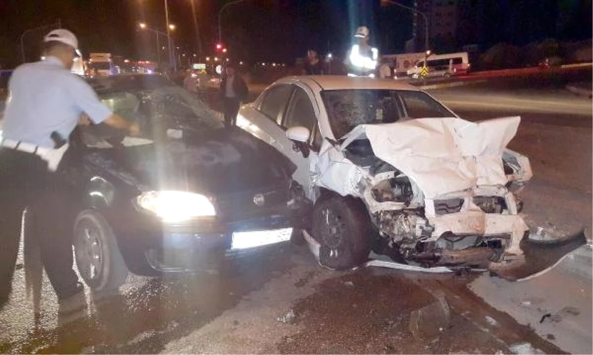 Kırıkkale\'de Trafik Kazası: 2 Ölü, 2 Yaralı