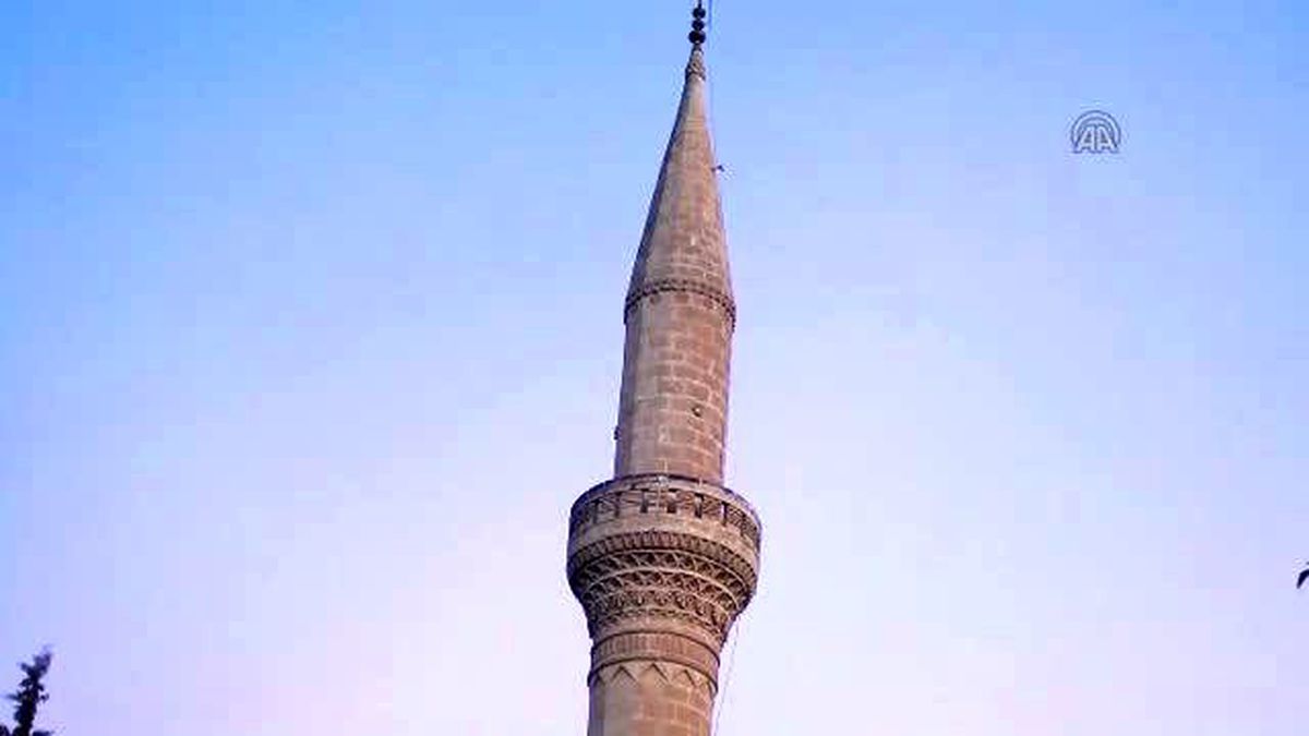 Suriyeli Anne ve 13 Günlük Bebeği Aynı Mezara Defnedildi