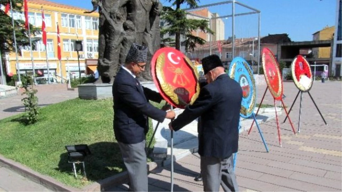 Turhal\'da "Gaziler Günü" Törenle Kutlandı