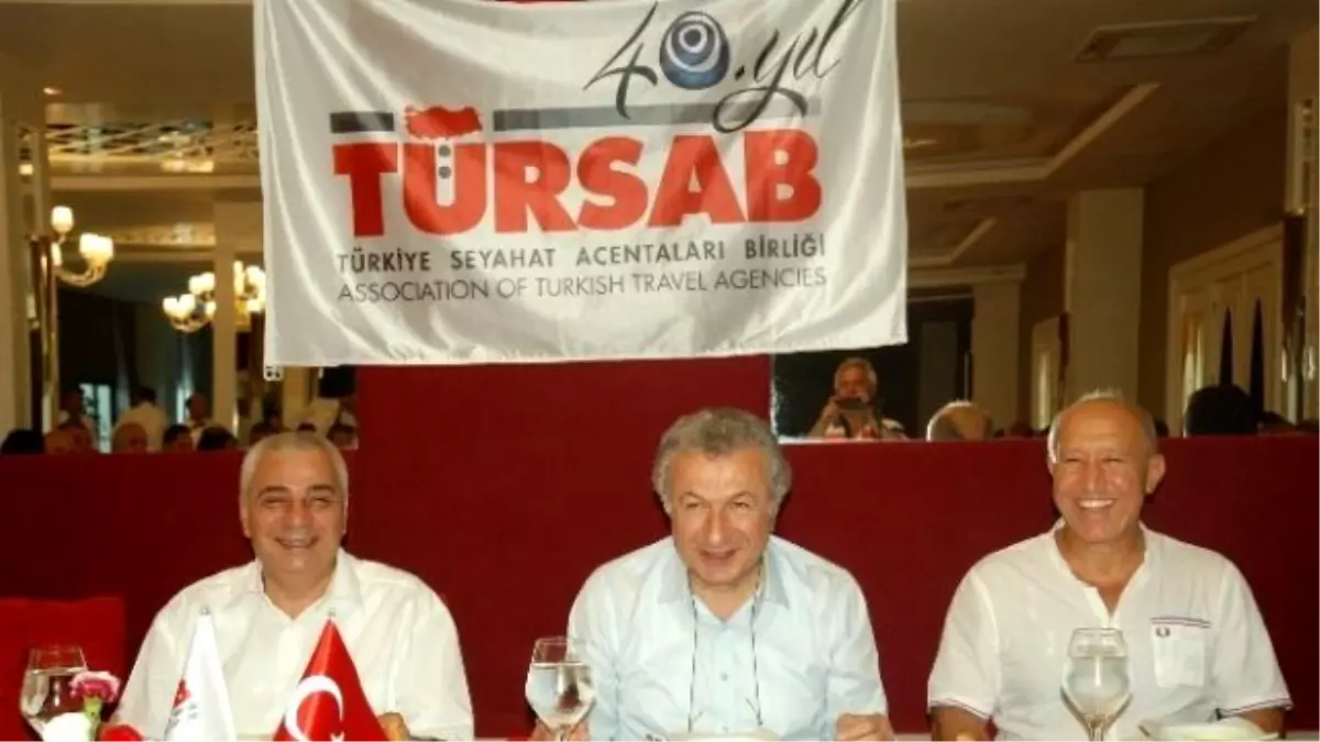 Türsab Başkanı Ulusoy, Yemekte Üyelerle Buluştu