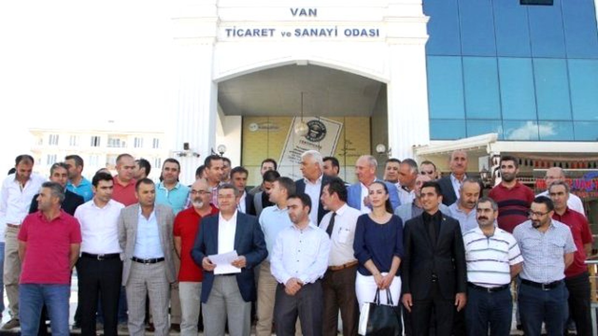 Van\'da Oteller Kapanma Noktasına Geldi