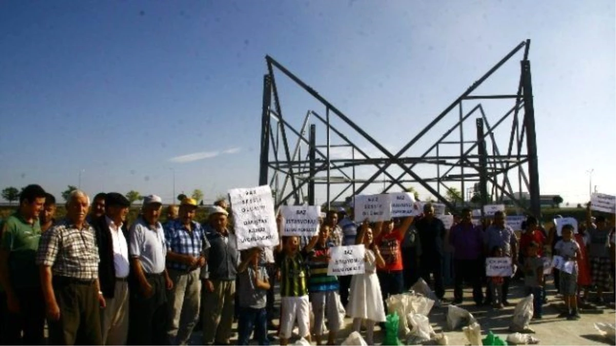 Afyonkarahisar\'da Mahalleli Baz İstasyonu İnşaatını Durdurdu