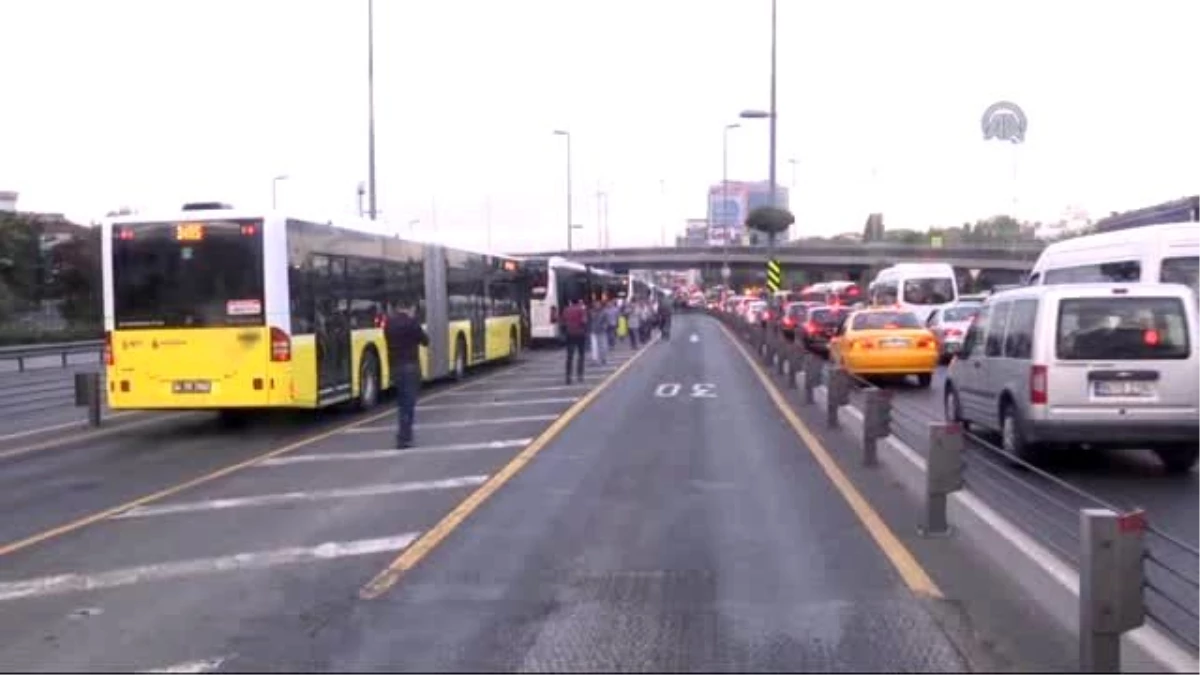Bakırköy\'de Metrobüs Kazası