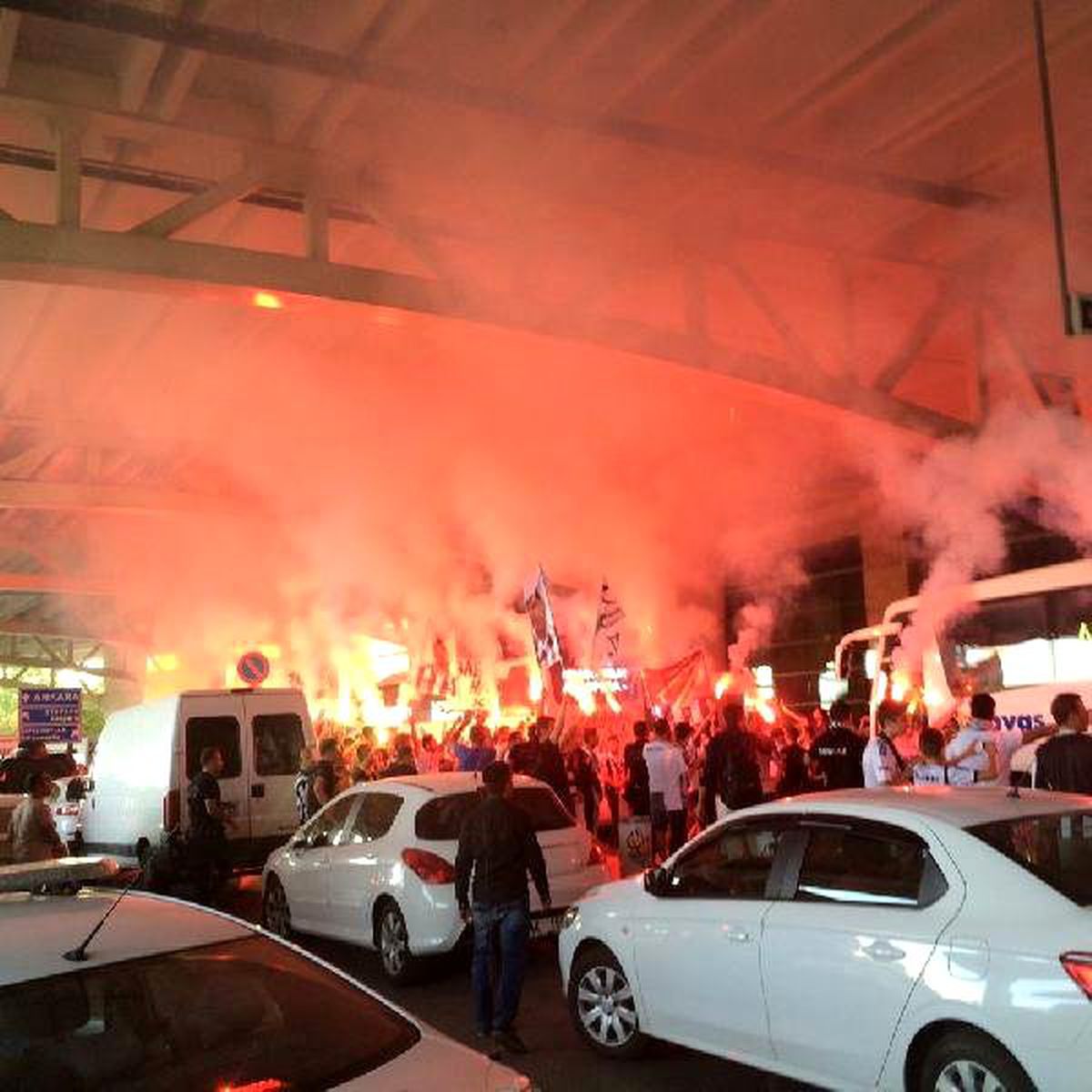 Beşiktaş\'a Ankara\'da Coşkulu Karşılama