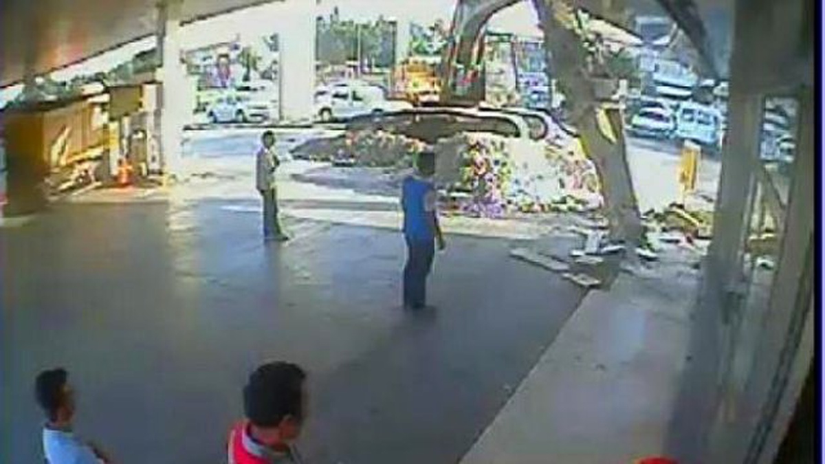 CHP\'li Vekil ile Kiracısının Akaryakıt İstasyonu Anlaşmazlığı