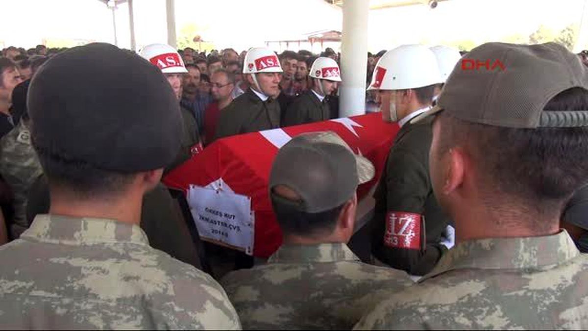 Gaziantep - Birliğinde İntihar Eden Astsubay Gaziantep?te Toprağa Verildi