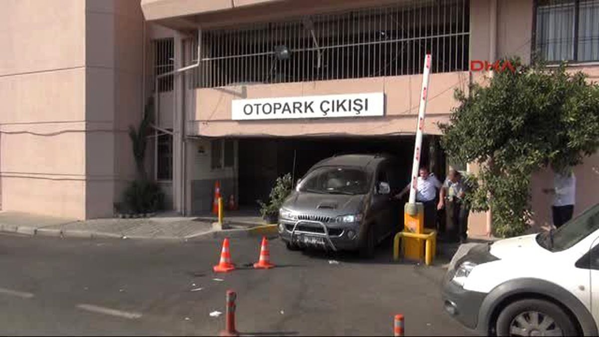 İzmir - Bunalıma Giren Genç Canına Kıydı