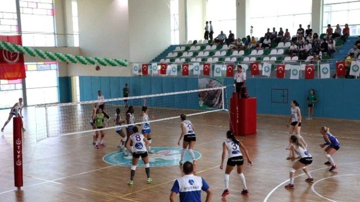 Manisa Bayanlar Voleybol Turnuvası Sona Erdi