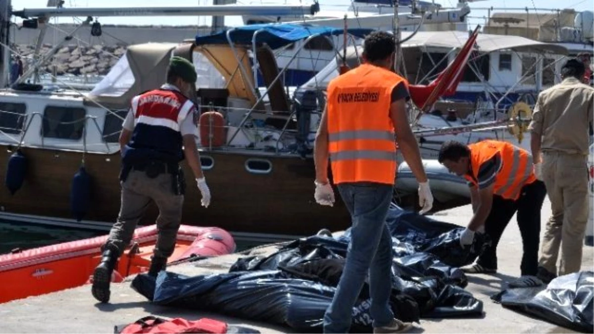 Mülteci Botu Geminin Altında Kaldı: 13 Ölü, 13 Kayıp