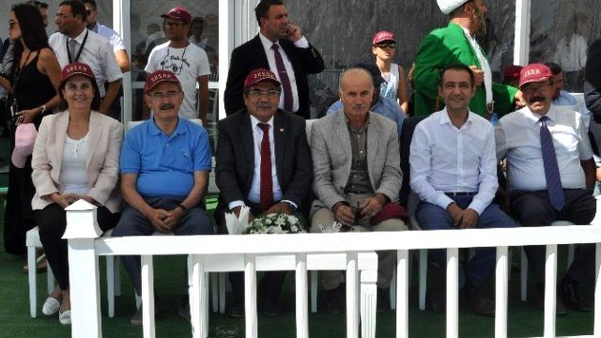 Sivrihisar Hava Gösterilerinin 2\'nci Günü Yine Nefes Kesti